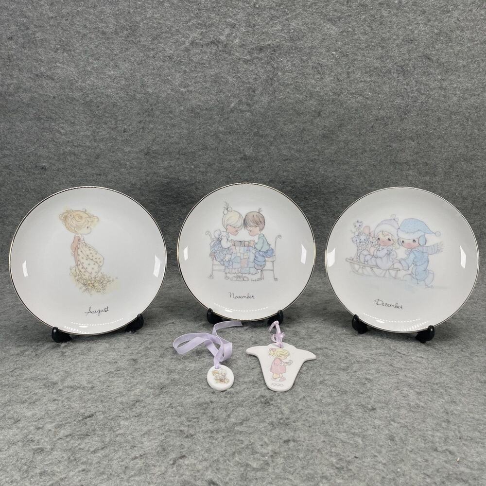 VTG PRECIOUS MOMENTS 6" Collector Plates August November December 1983 Japan